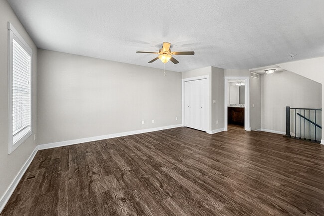 Building Photo - 2720 NW Casey Jones Ln