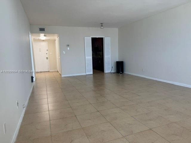 Building Photo - 5401 Collins Ave