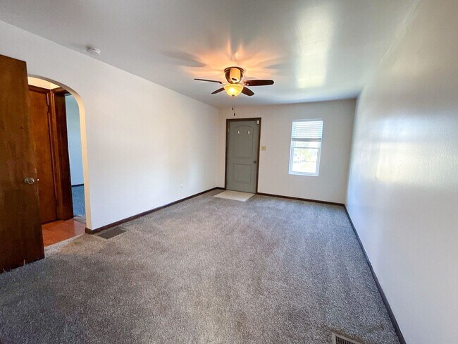 Building Photo - Charming 3-Bed Home Near ODU & OSU Med – F...
