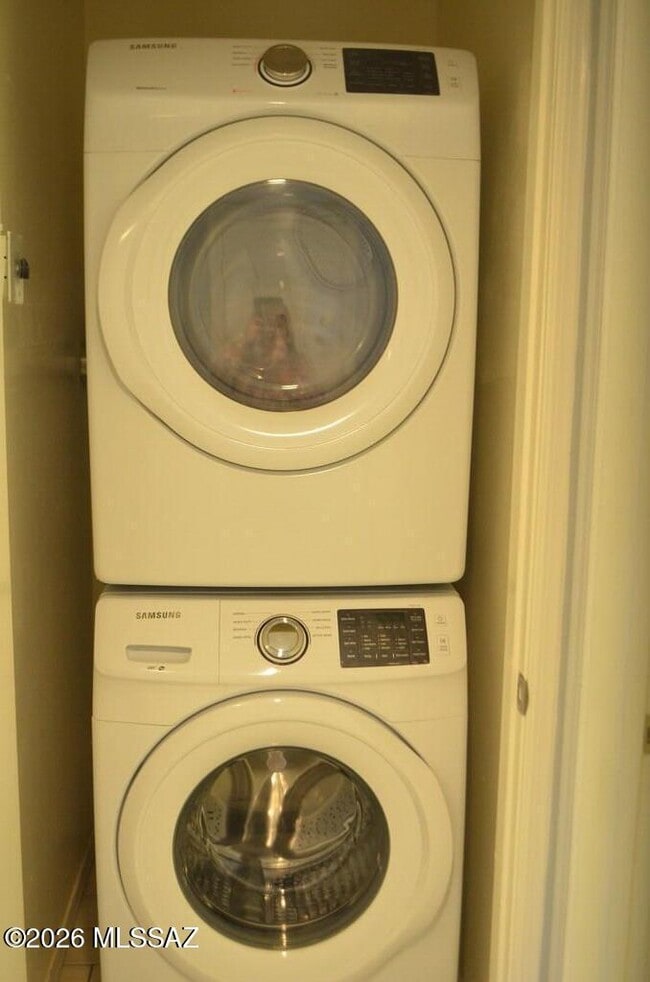 Building Photo - 9159 E Broadway Blvd