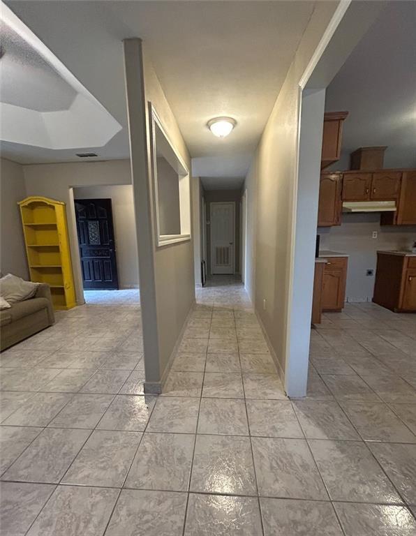 Building Photo - 129 W Falcon Ave
