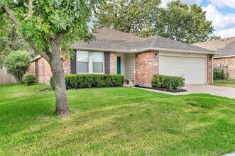 Building Photo - 1010 Chilton Dr