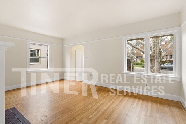 Building Photo - 1701 41st St