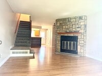 Building Photo - Beautiful Victoria Village Townhomes!