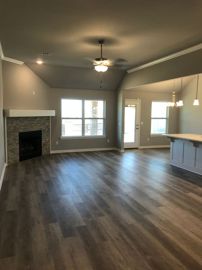 Building Photo - 6533 NW 163rd Terrace