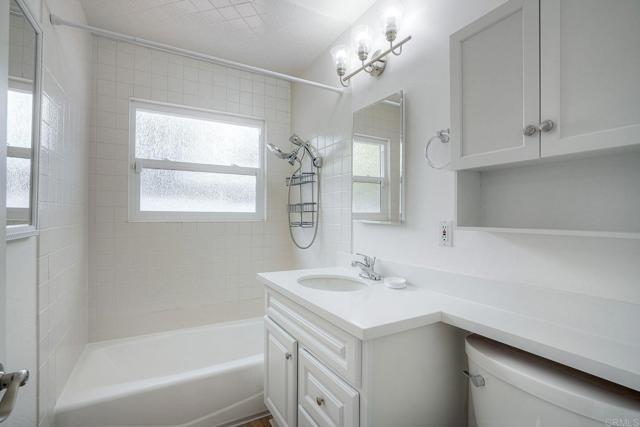 Building Photo - 2511 Meadow Lark Dr