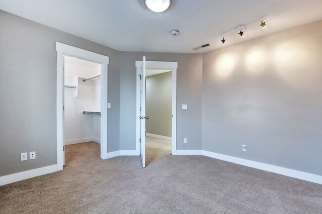 Building Photo - Unique 2 Story Home w attached 2 car