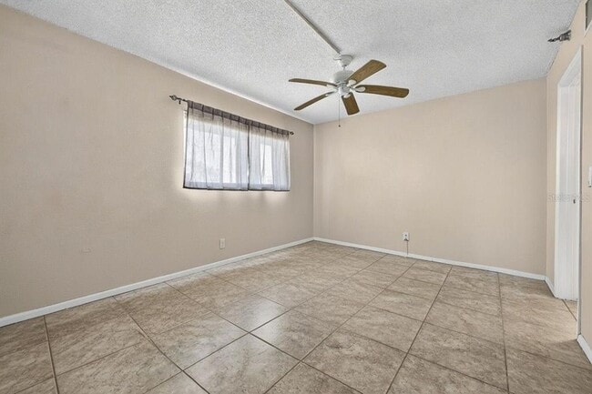 Building Photo - 1750 Harbor Pl