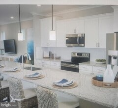 Building Photo - 7557 Dundee Rd