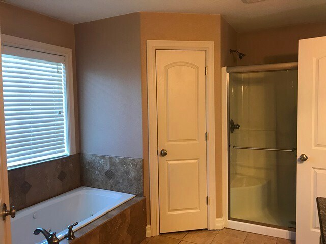 Building Photo - 3Bd/2Ba Single Story House - Available to View!