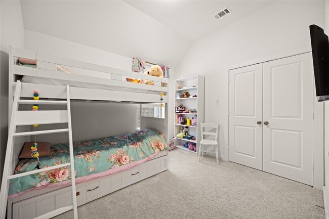 Building Photo - 19726 Curved Steel Dr