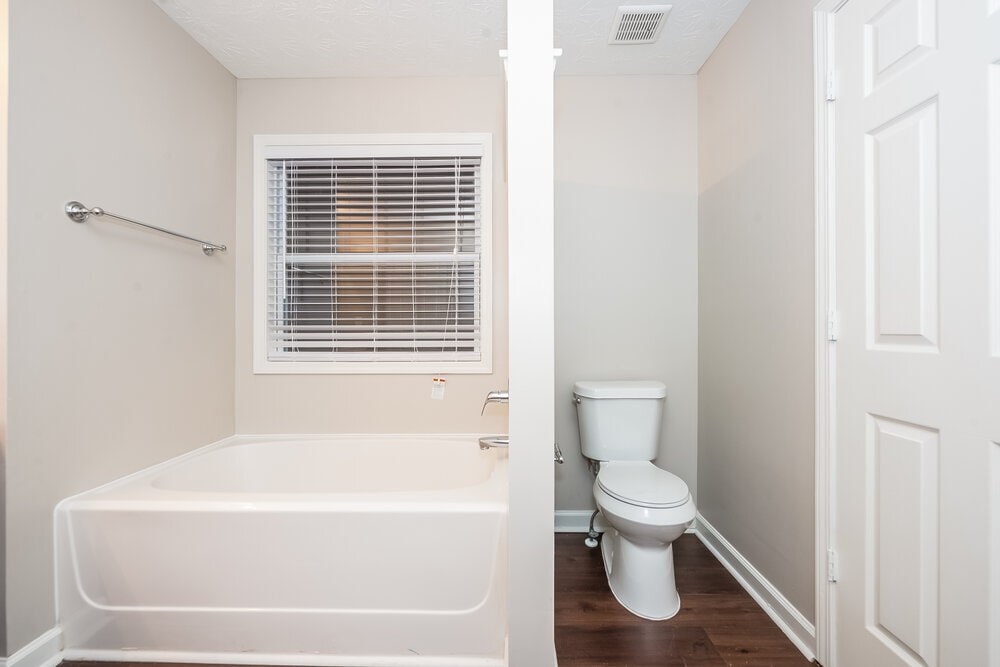 Building Photo - 1583 Thornwick Trace