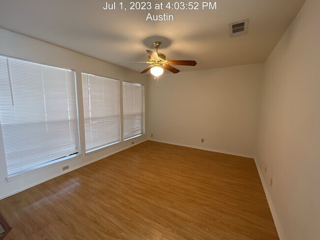 Building Photo - 3115 Helms St