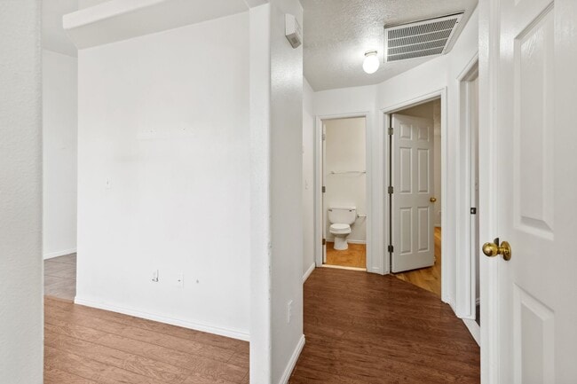 Building Photo - Tri-Plex for Rent