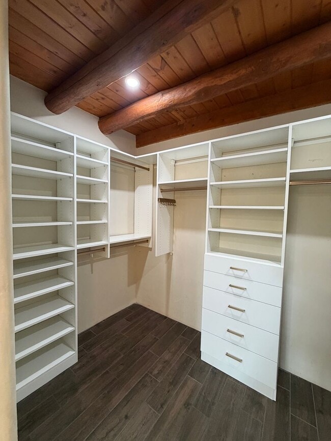 Building Photo - 152 Lorenzo Rd