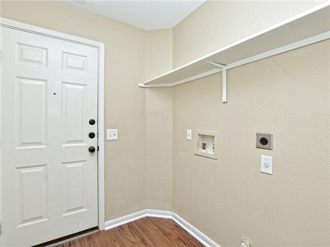 Building Photo - 7220 Black Panda Trail