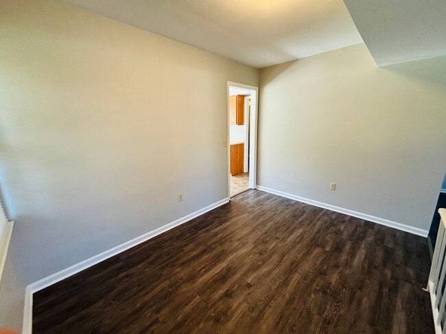 Building Photo - 2712 Wellesley Ct