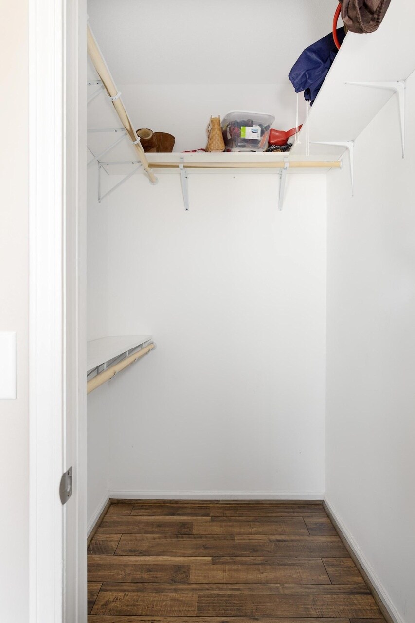 Building Photo - 45 Sycamore Ave