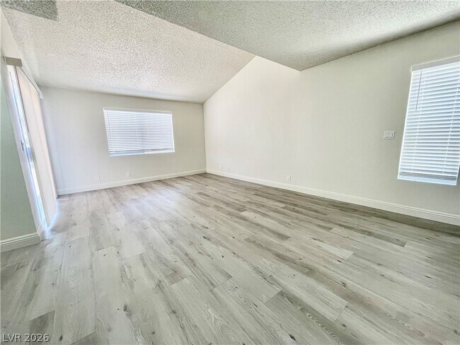 Building Photo - 5187 Greene Ln