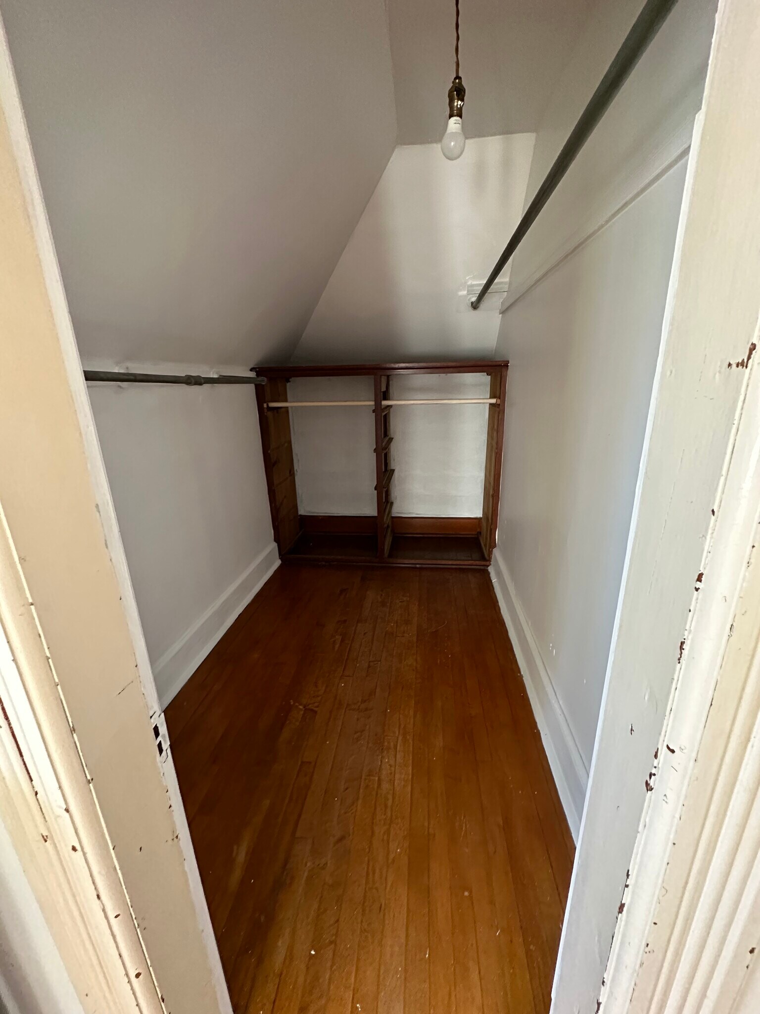 Building Photo - 510 Mather St