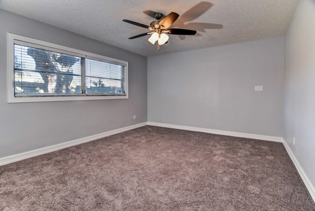 Building Photo - 1456 Jasmine Way