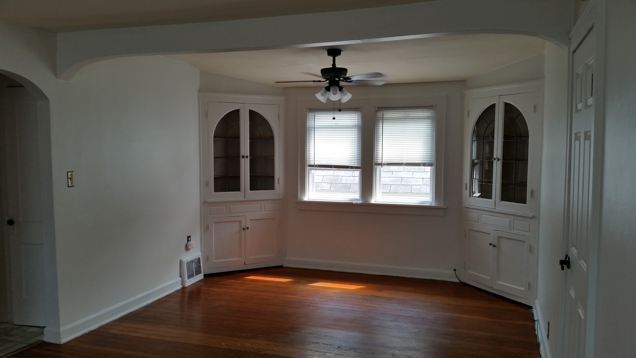 Other side of Living room - 3132 N Weil St