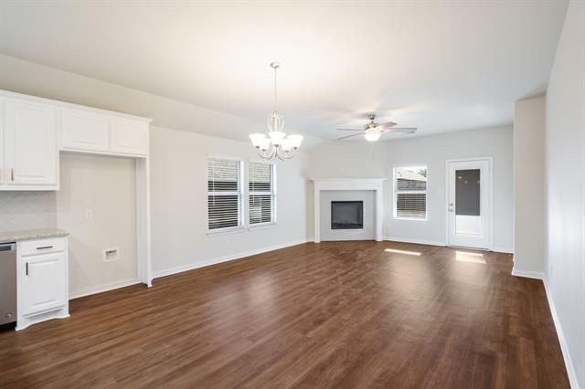 Building Photo - 364 Bonita St