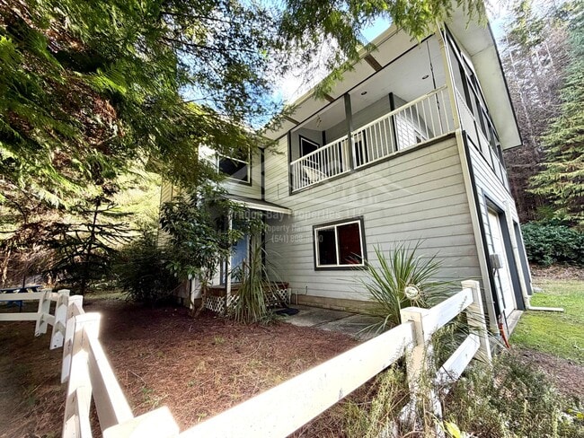 Building Photo - 70051 Stage Rd