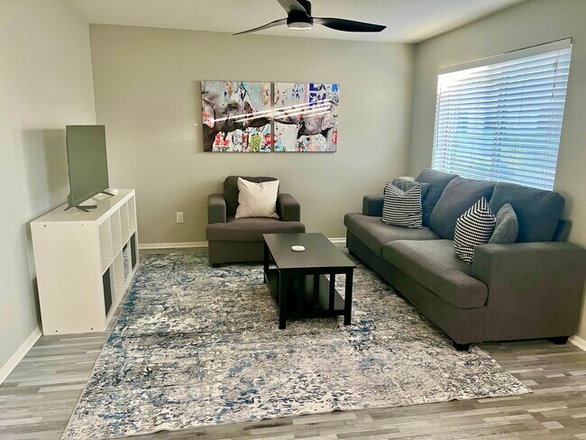 Building Photo - 3402 N 32nd St