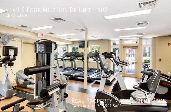 Building Photo - 4149 S Four Mile Run Dr
