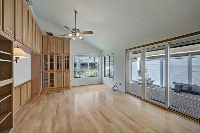 Building Photo - 12811 Ashford Hills Dr