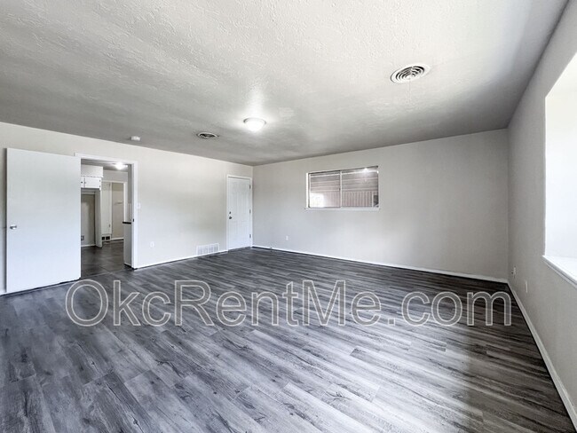 Building Photo - 2400 SW 63rd St