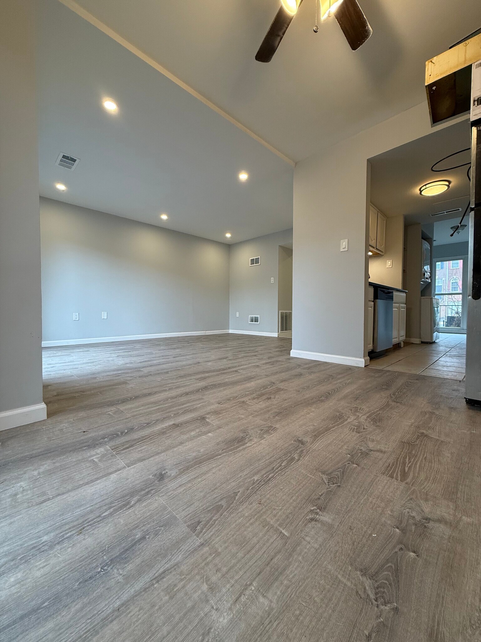 Building Photo - 238 Stevenson Sq