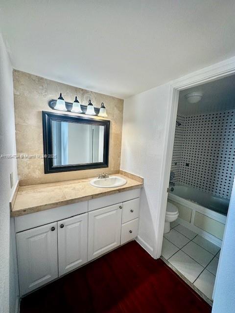 Building Photo - 1301 NE Miami Gardens Dr