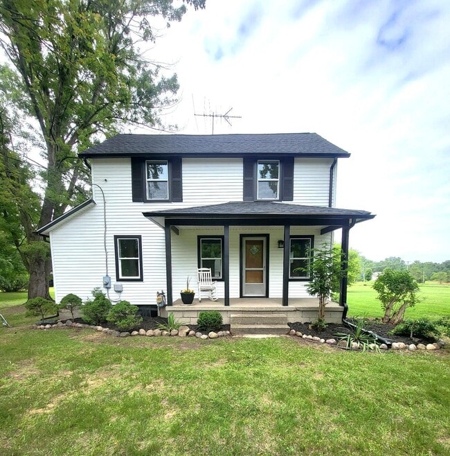 Primary Photo - 7945 Willow Rd