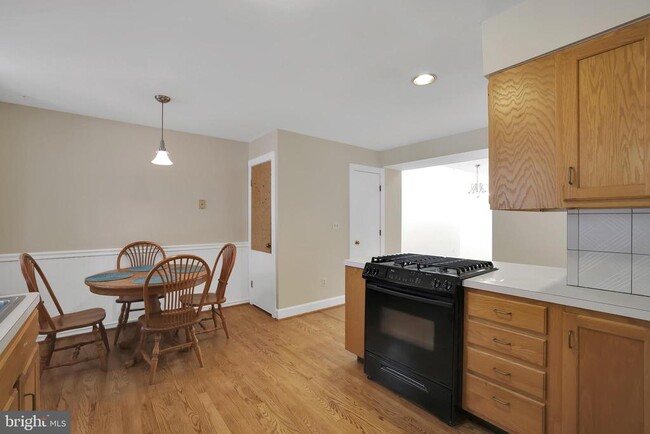 Building Photo - 4806 41st St NW