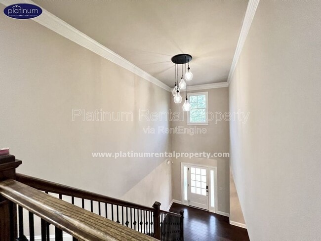 Building Photo - 1662 Fairview Dr