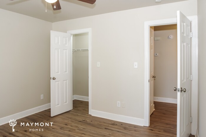 Building Photo - 207 Sweet Bay Ct