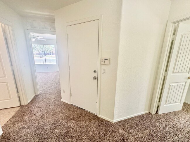Building Photo - 2106 W Alta Vista Rd