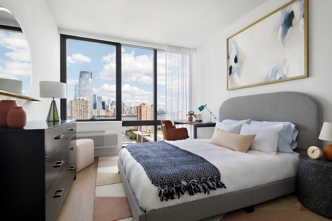 Building Photo - 33 Park View Ave