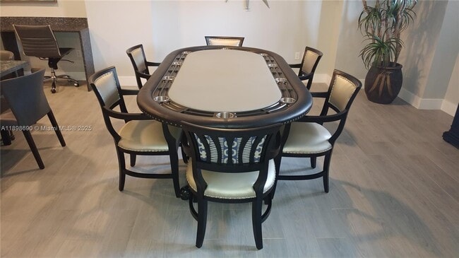 Building Photo - 2501 S Ocean Dr