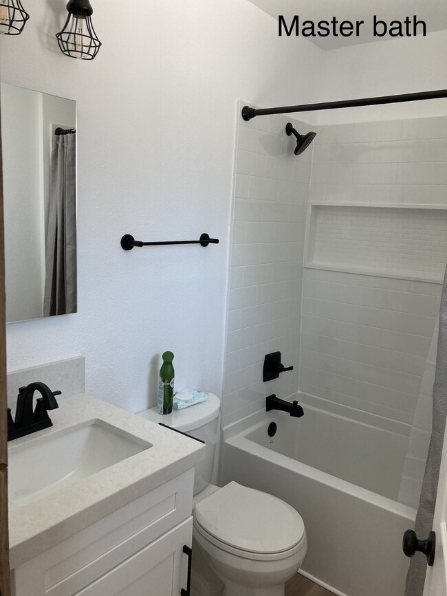 Building Photo - 3514 Hacienda Dr