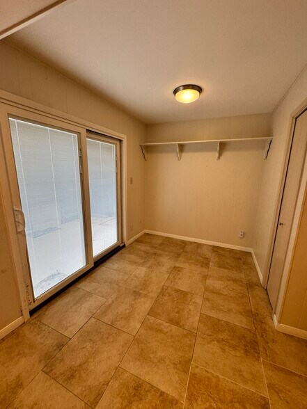 Building Photo - 3214 Crosscreek Dr