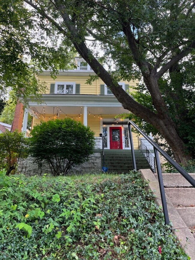 Building Photo - 1705 Edenside Ave