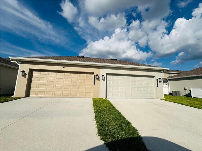 Building Photo - 10774 Rhett St