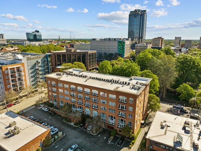 Building Photo - 200 S Dawson St