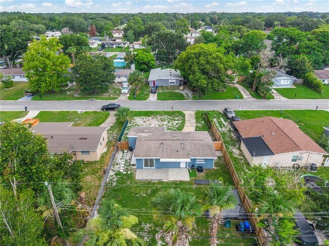Building Photo - 211 Woodmere Blvd