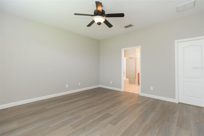 Building Photo - 17843 Cunningham Ct