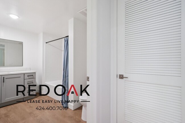 Building Photo - 14526 Kittridge St