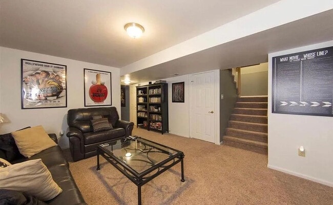 Building Photo - 5411 Sunset Dr